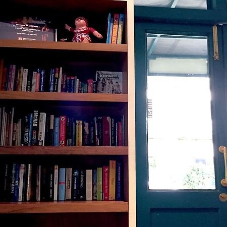 Pickled Tea Hostel 양곤 외부 사진