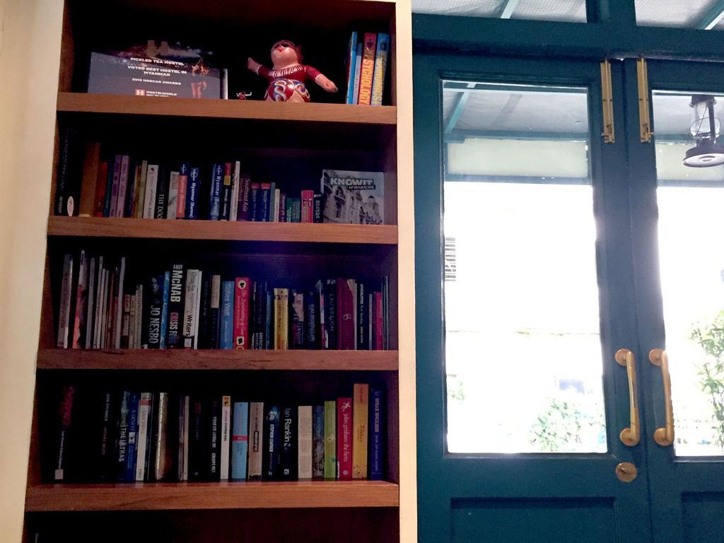 Pickled Tea Hostel 양곤 외부 사진
