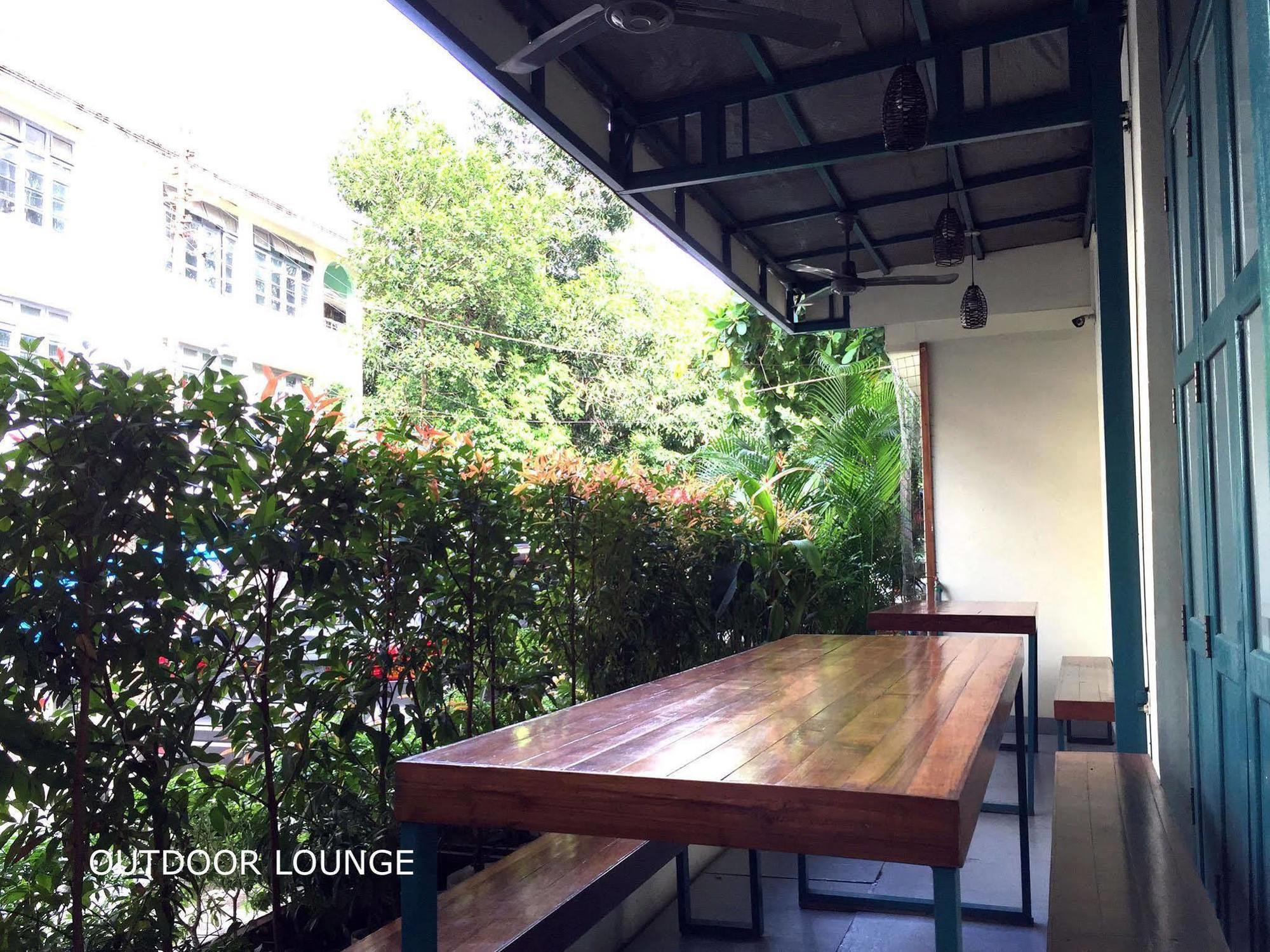Pickled Tea Hostel 양곤 외부 사진